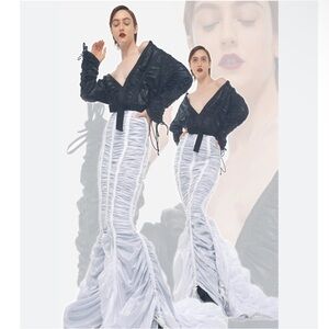 NWT Norma Kamali Parachute Gathered White Fishtail Maxi Train Skirt size large